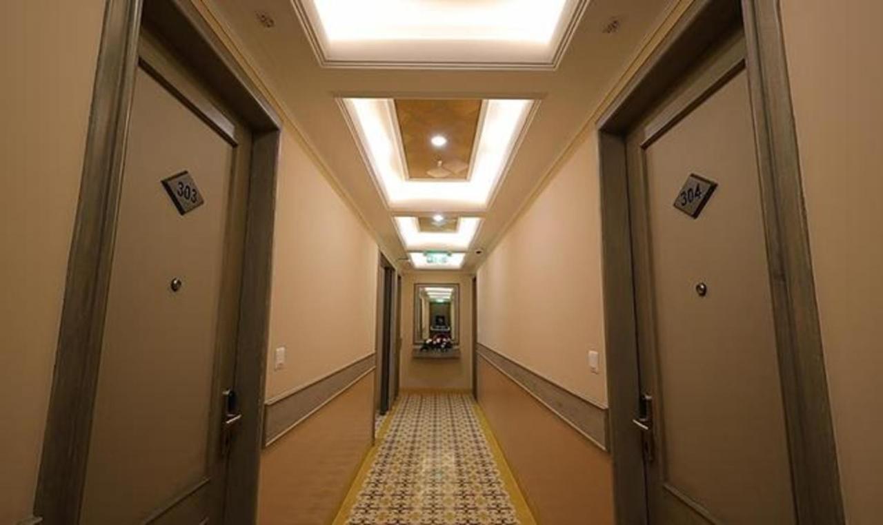 Fabhotel Prime Hampton By Ic'S Нойда Экстерьер фото