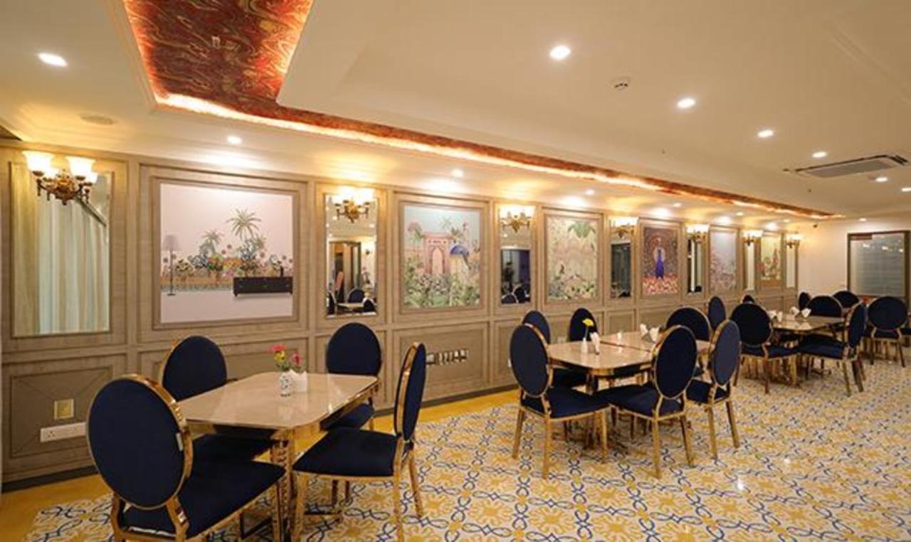 Fabhotel Prime Hampton By Ic'S Нойда Экстерьер фото